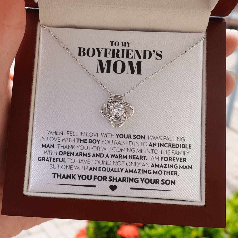 To My Boyfriend's Mom - Thank You - Love Knot Necklace