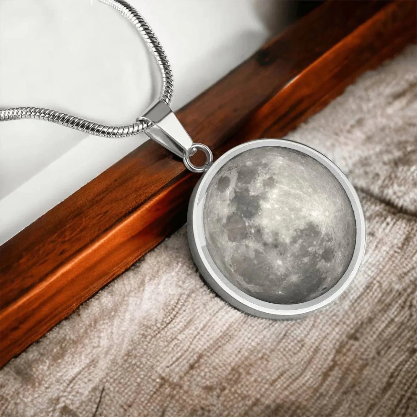Graphic Circle Silver Custom 1