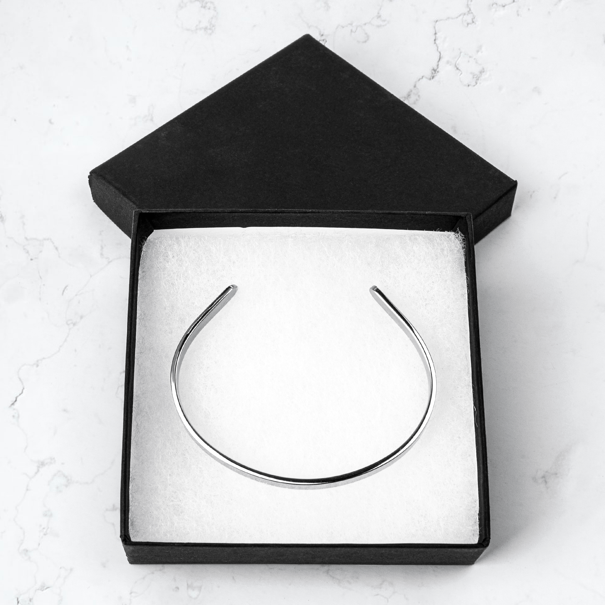 CB3IN_-_The_Only_Thing_Better_-_Cuff_Bra_Bracelet_Packaging_Mockup.png_15537314