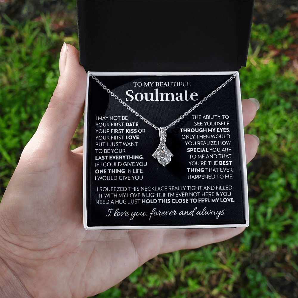 Soulmate - Feel My Love - Alluring Beauty Necklace