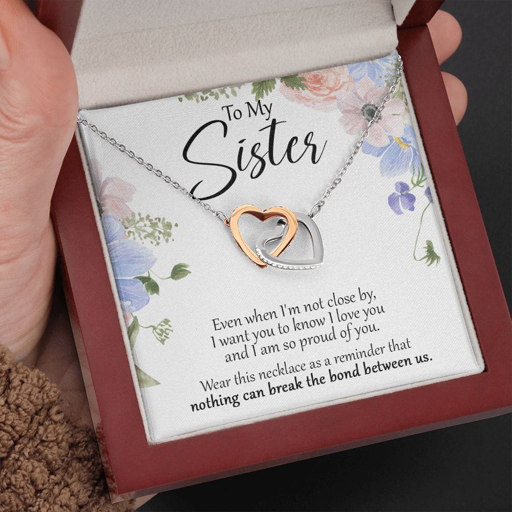To My Sister - Close - Interlocking Hearts Necklace
